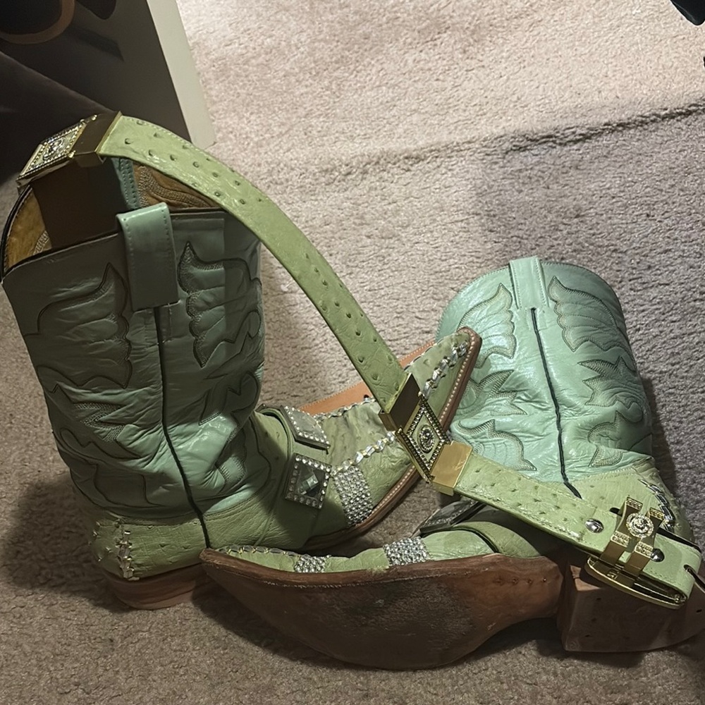 Green Leather Cowboy Boots with Decorative Stitching